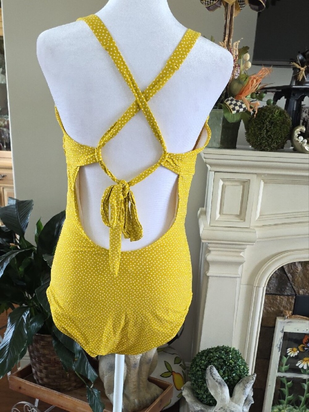 Women’s Yellow Polka Dot Cutout One-Piece Swimsuit - Picture 2 of 4